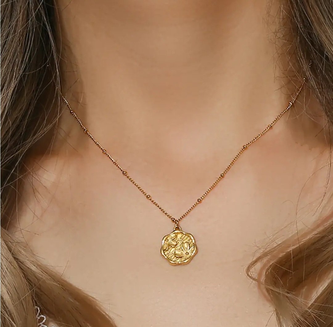 Anti-Tarnish Plum Blossom Necklace - Image 3